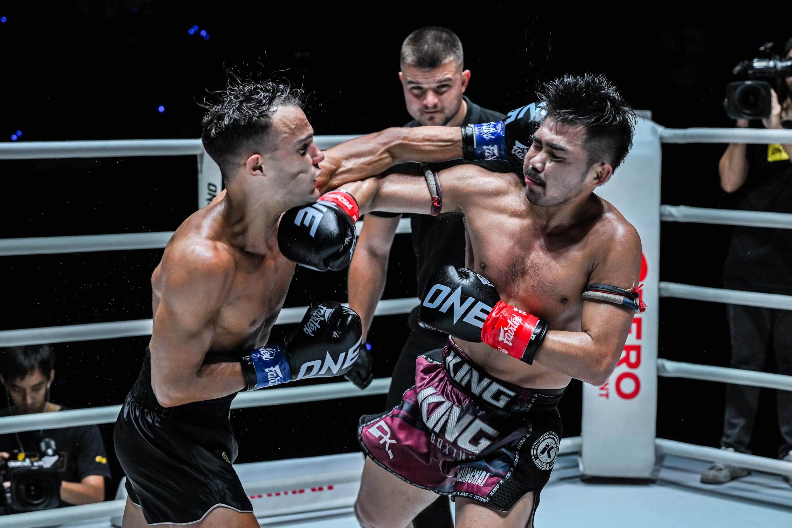 Prajanchai PK Saenchai Jonathan Di Bella ONE Friday Fights 68 40