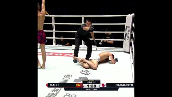 SIZZLING  Imad Salhi stops Arashi Sakamoto with a sick combo!
