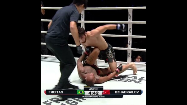 20 SECOND KO ⏱️⚡️ Dzhabir Dzhabrailov debuts with a lightning fast finish!