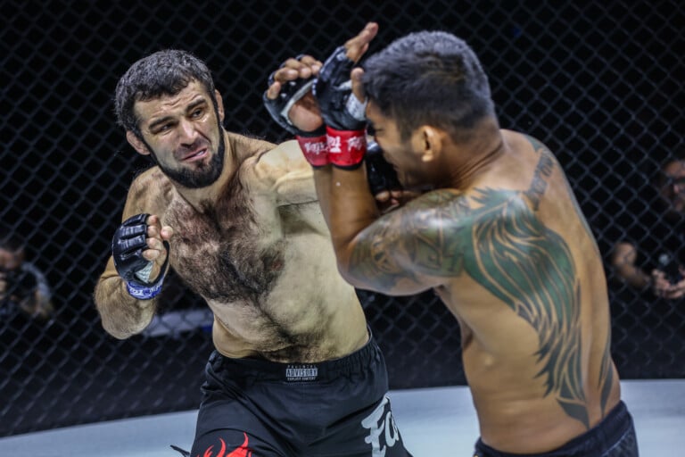 Shamil Erdogan lands a punch on Aung La N Sang at ONE 168.