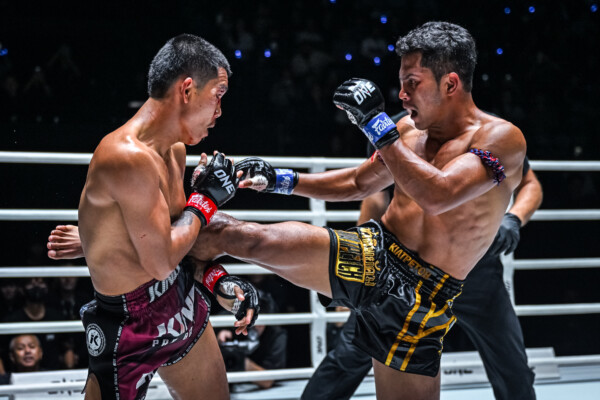 Chartpayak Saksatoon Petnamngam PK Saenchai ONE Friday Fights 80 33