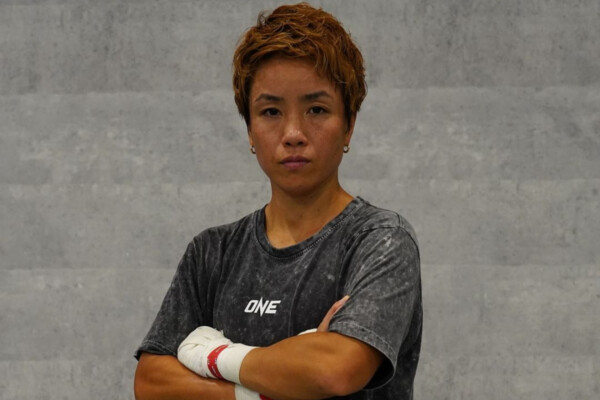 Japanese kickboxing superstar Kana
