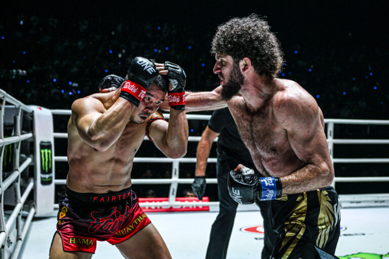 Muay Thai fghter Kiamran Nabati punches the legendary Nong-O