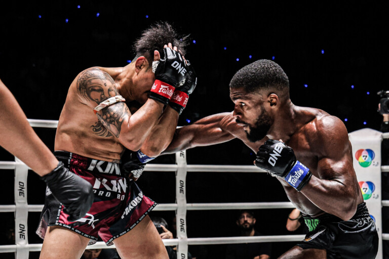 Pakorn PK Saenchai Fabio Reis ONE Friday Fights 78 15