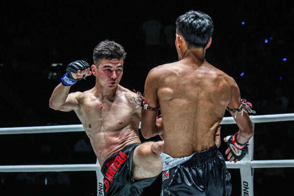 Yodthongthai Sor Sommai Aslamjon Ortikov ONE Friday Fights 78 16