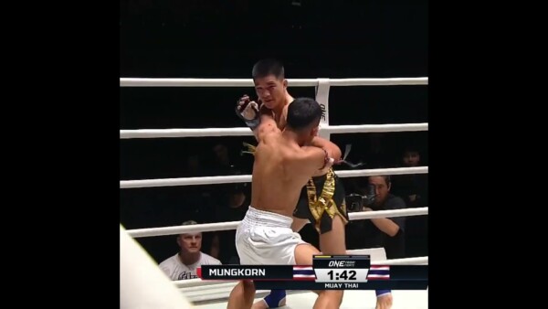 CRUSHING elbows  Mungkorn stops Poye in the very first round!