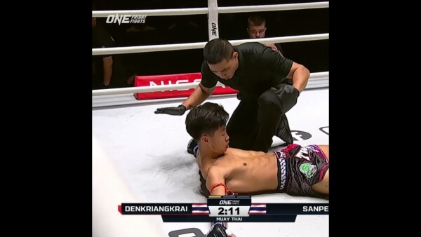 SHOCKING KO  Denkriangkrai flattens Sanpet in 51 SECONDS!