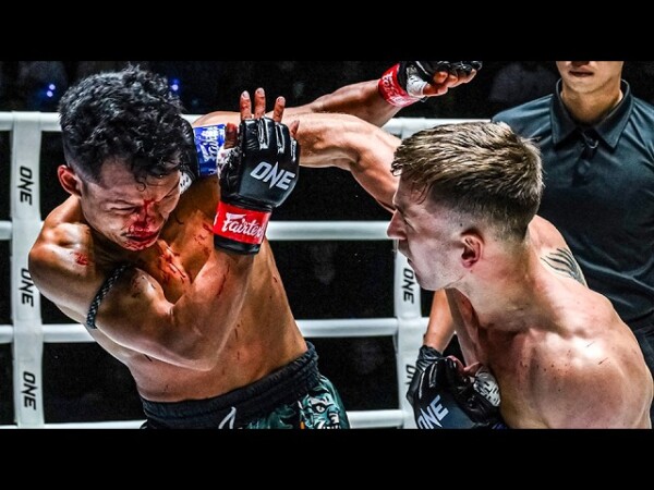 Stephen Irvine  And Denkriangkrai  Left It All In The Ring!