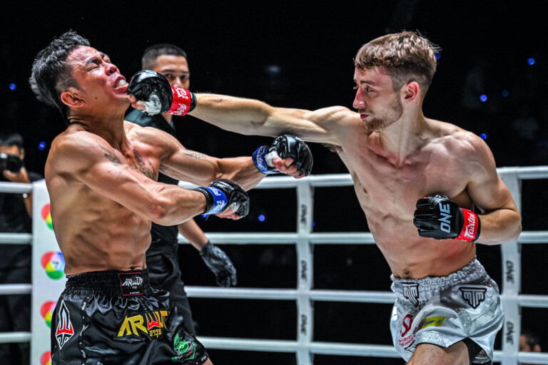 Freddie Haggerty connects with a straight right on Kaoklai Chor Hapayak at ONE Friday Fights 91