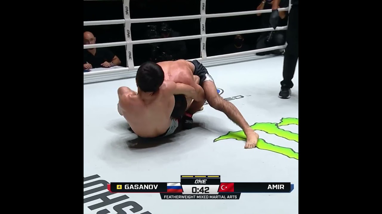 Grappling CLINIC  Shamil Gasanov stifles Halil Amir en route to a unanimous decision win!
