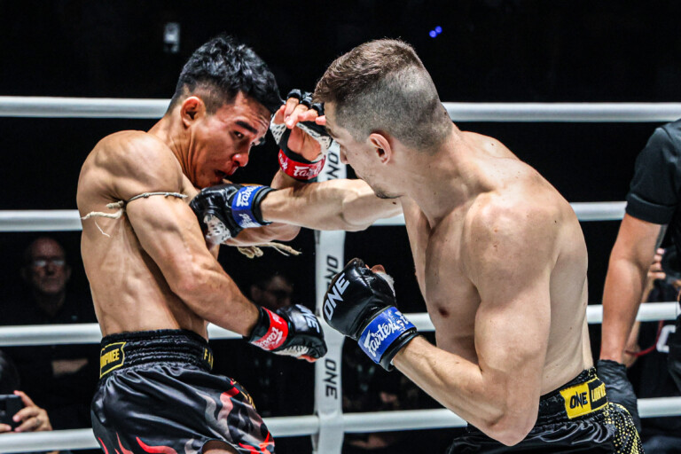 Worapon Sor Dechapan Soner Sen ONE Friday Fights 93 10