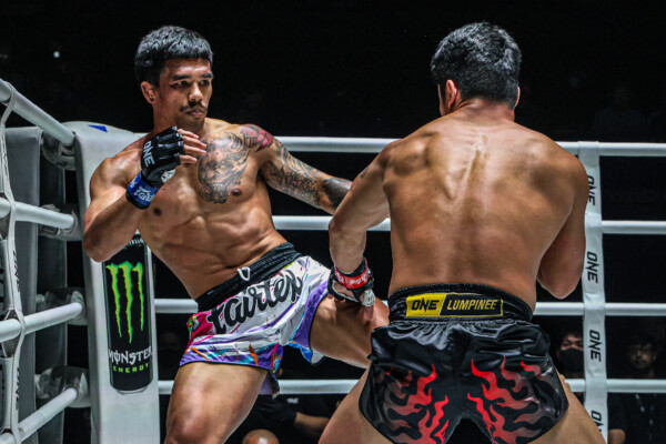 Komawut FA Group Panrit Lukjaomaesaiwaree ONE Friday Fights 96 11