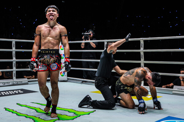 Jaosuayai Mor Krungthepthonburi Denis Puric ONE Friday Fights 100 25