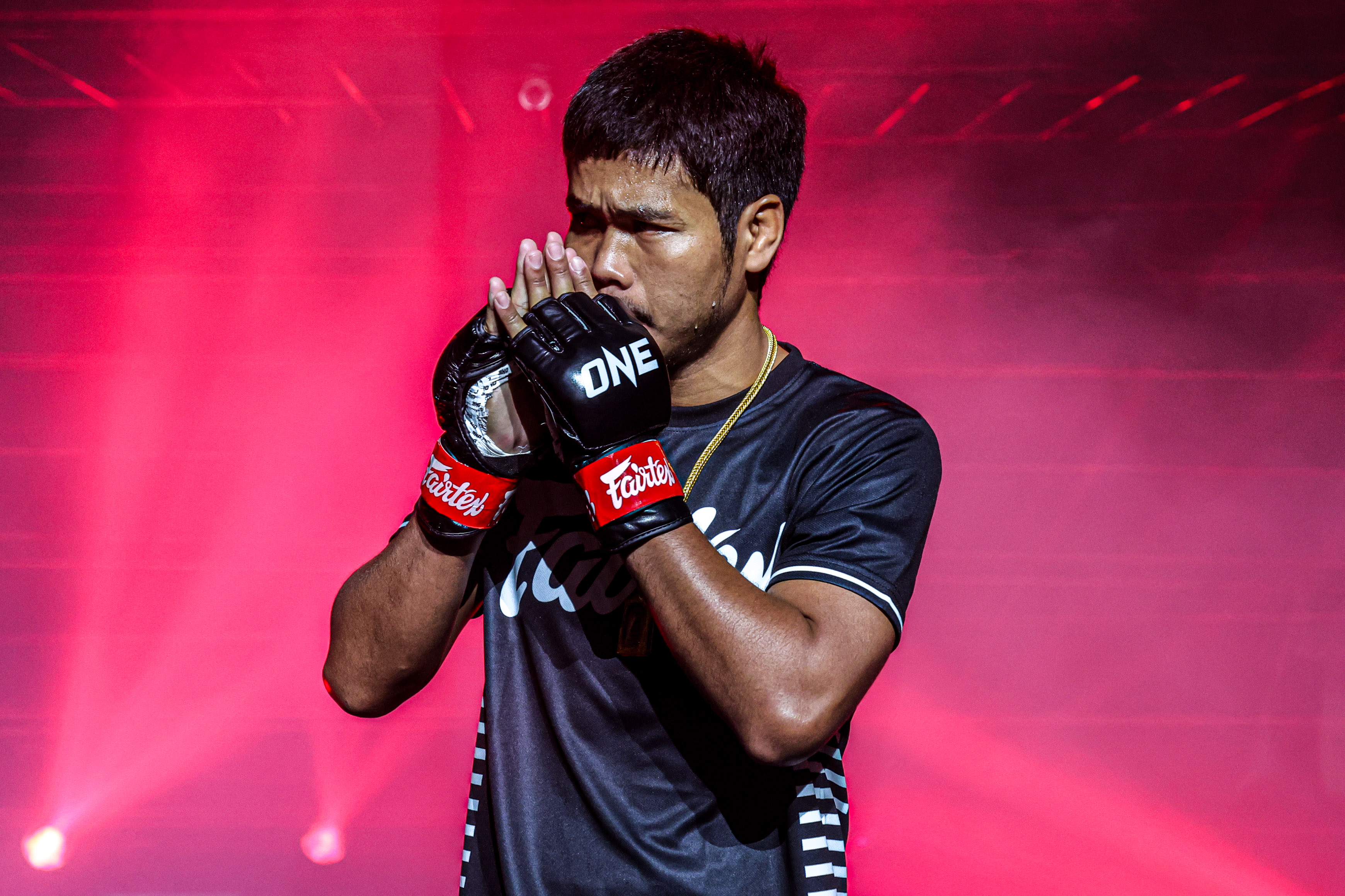 Muangthai PK Saenchai Ibragim Abdulmedzhidov ONE Friday Fights 100 35.jpg