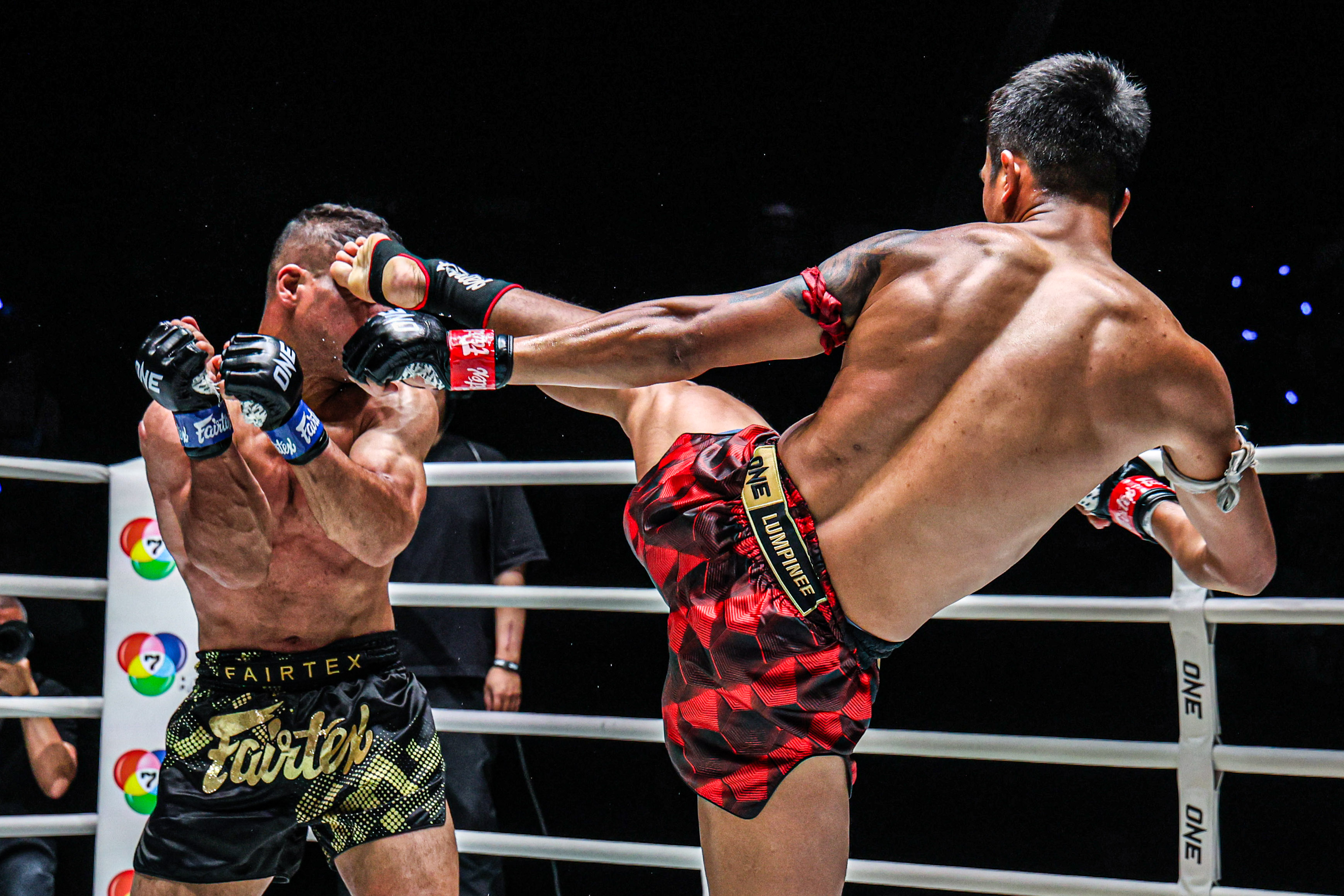 Panpaiak Jitmuangnon Majid Seidali ONE Friday Fights 100 14.jpg