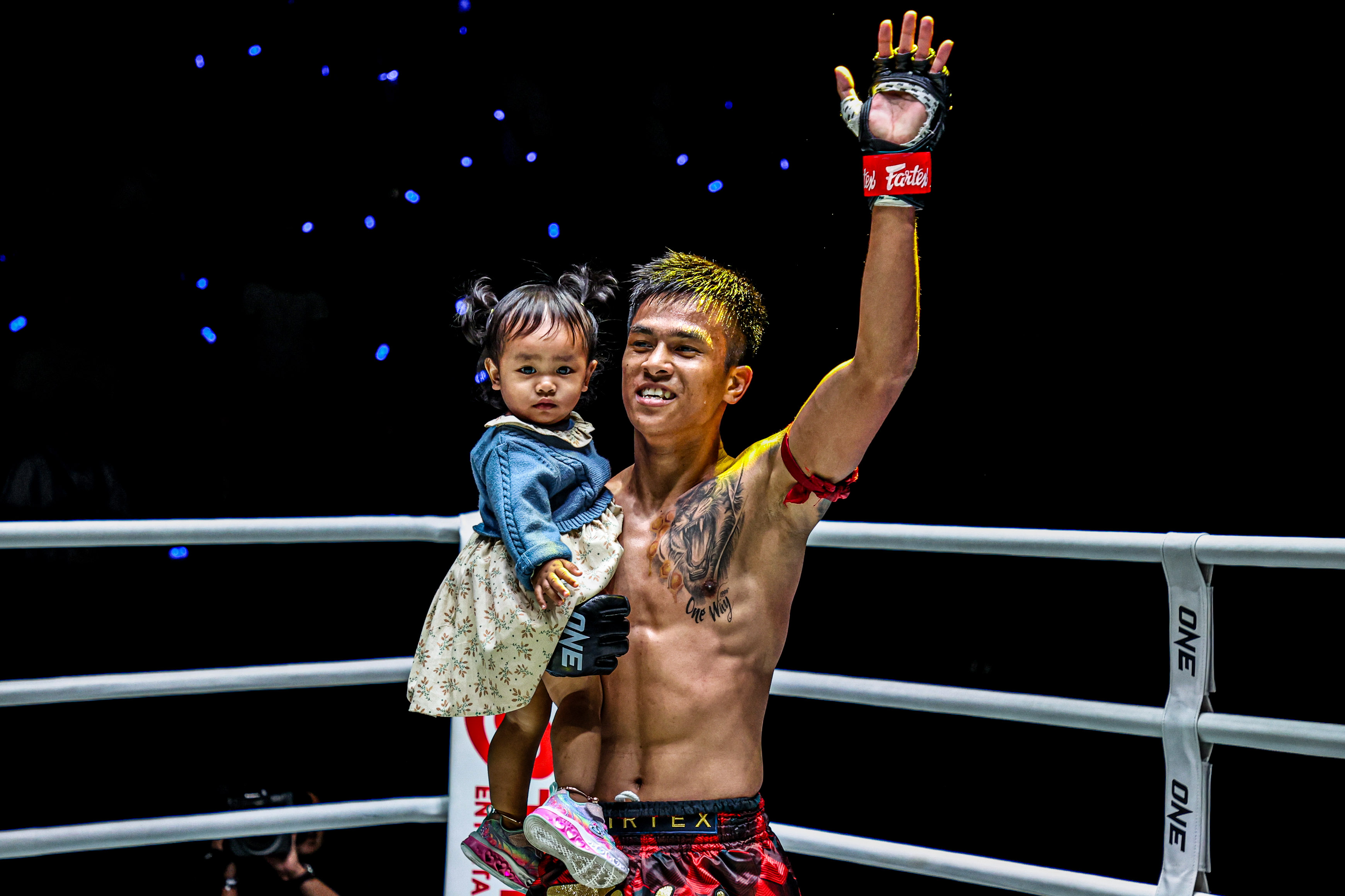 Panpaiak Jitmuangnon Majid Seidali ONE Friday Fights 100 33.jpg