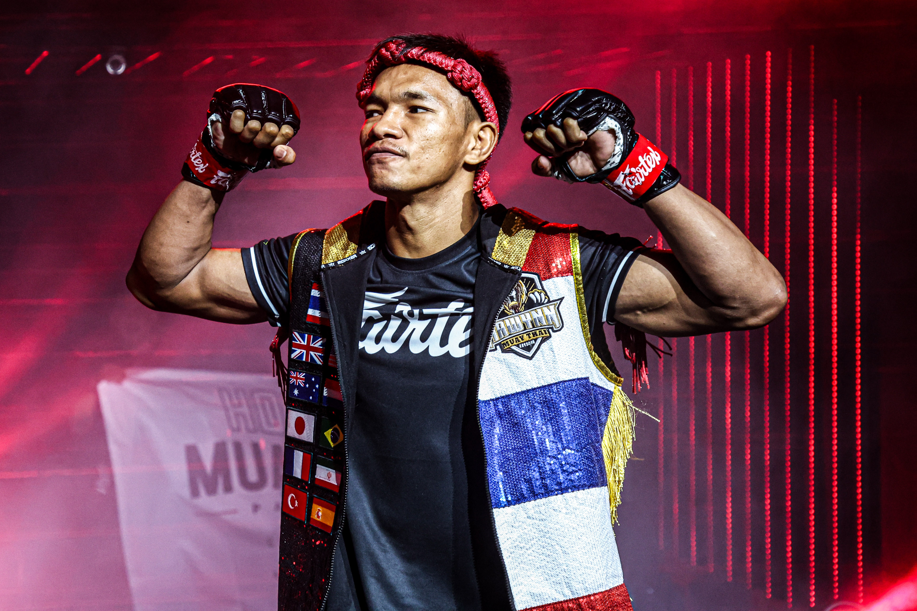 Shadov Singha Mawynn Hassan Vahdanirad ONE Friday Fights 100 18.jpg