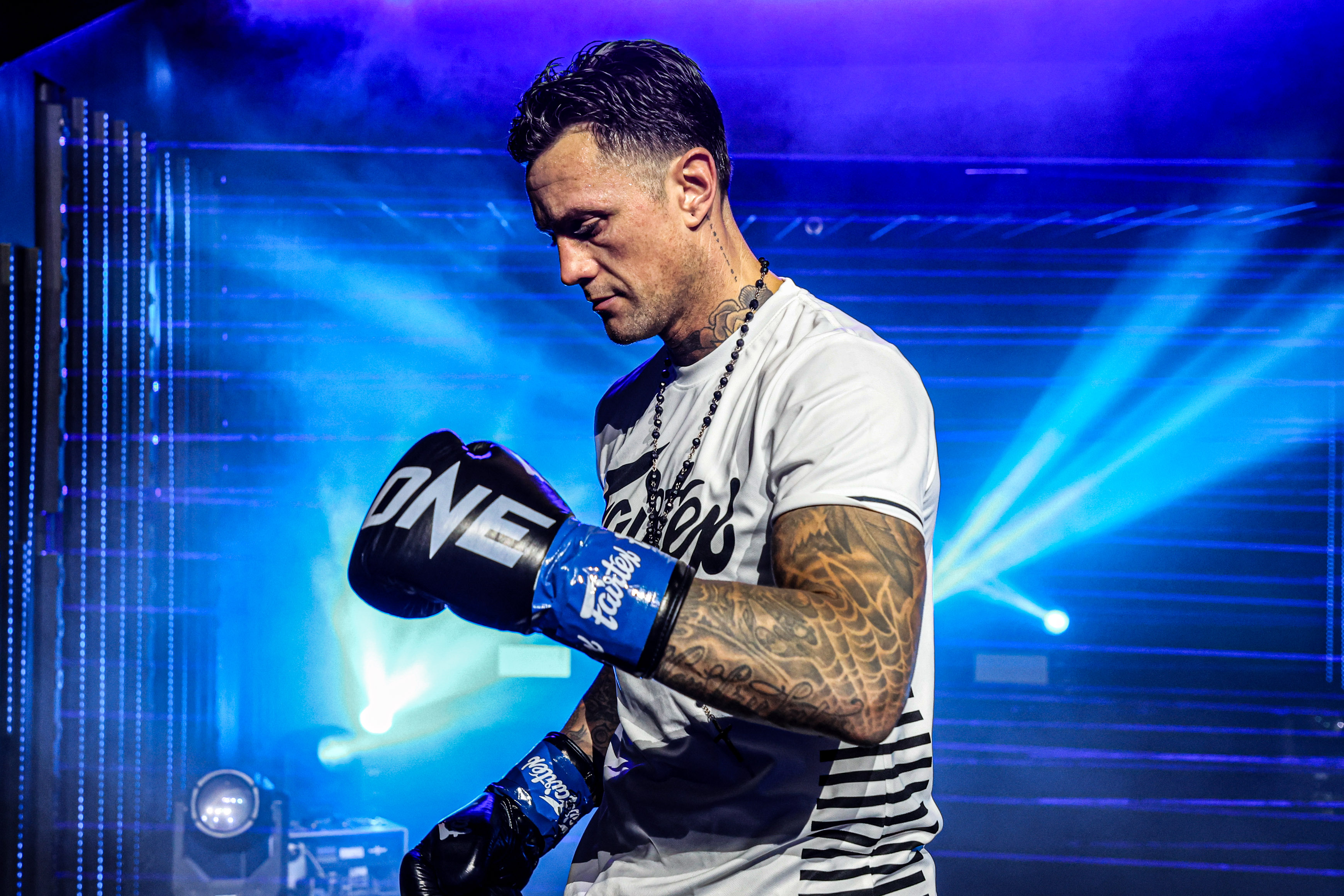 Sinsamut Klinmee Nieki Holzken ONE Friday Fights 100 19.jpg