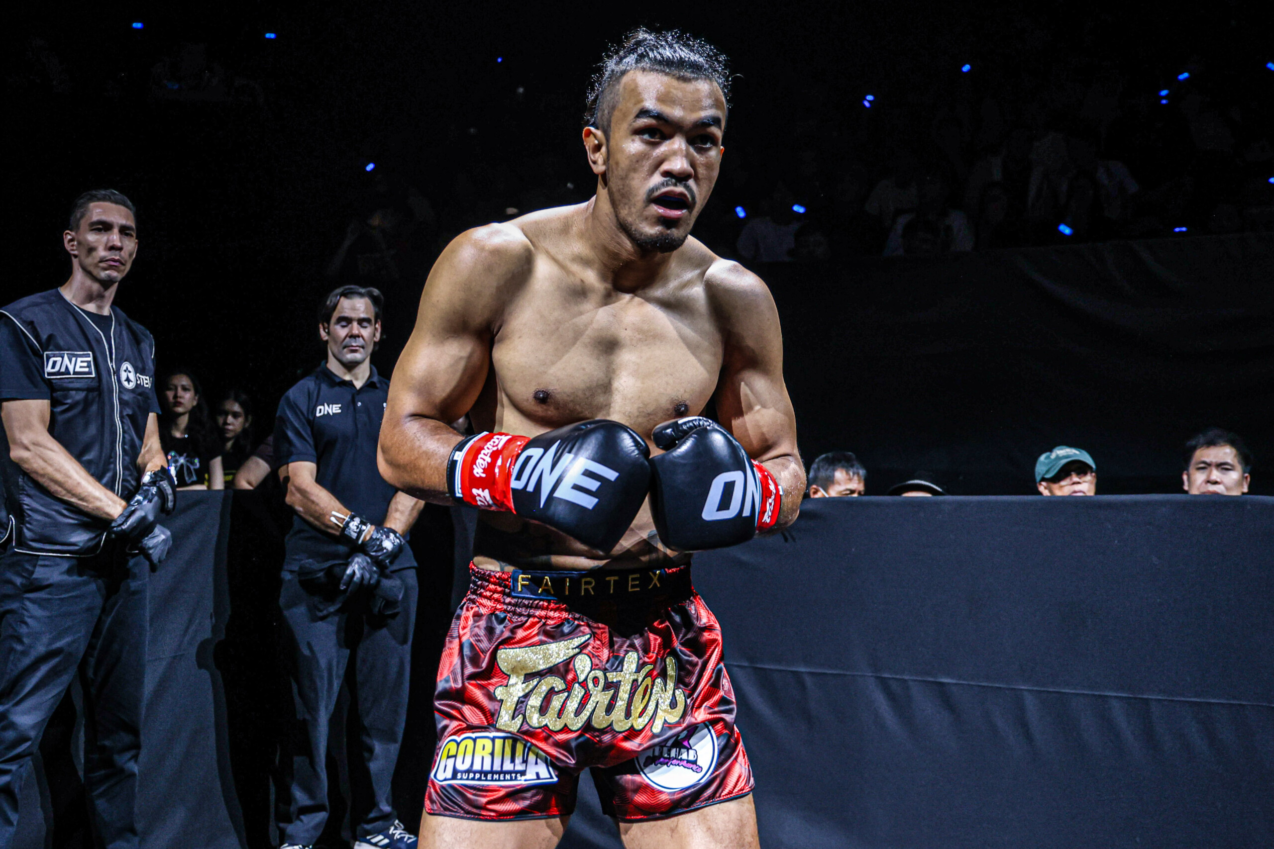 Sinsamut Klinmee Nieky Holzken ONE Friday Fights 100 5