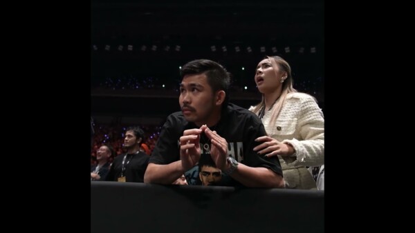 Heartbreak  Prajanchai watches as his teammate Tawanchai falls to Masaaki Noiri at ONE 172.