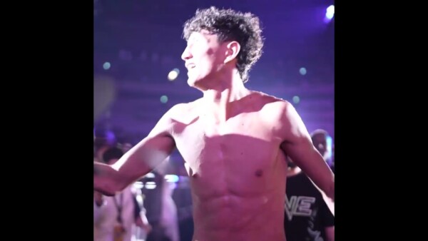 Nabil Anane feels the LOVE from fans in Saitama Super Arena! ❤️