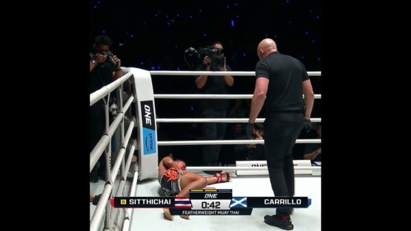 Back with a VENGEANCE ⚔️ Nico Carrillo shuts down Sitthichai in his return to featherweight!