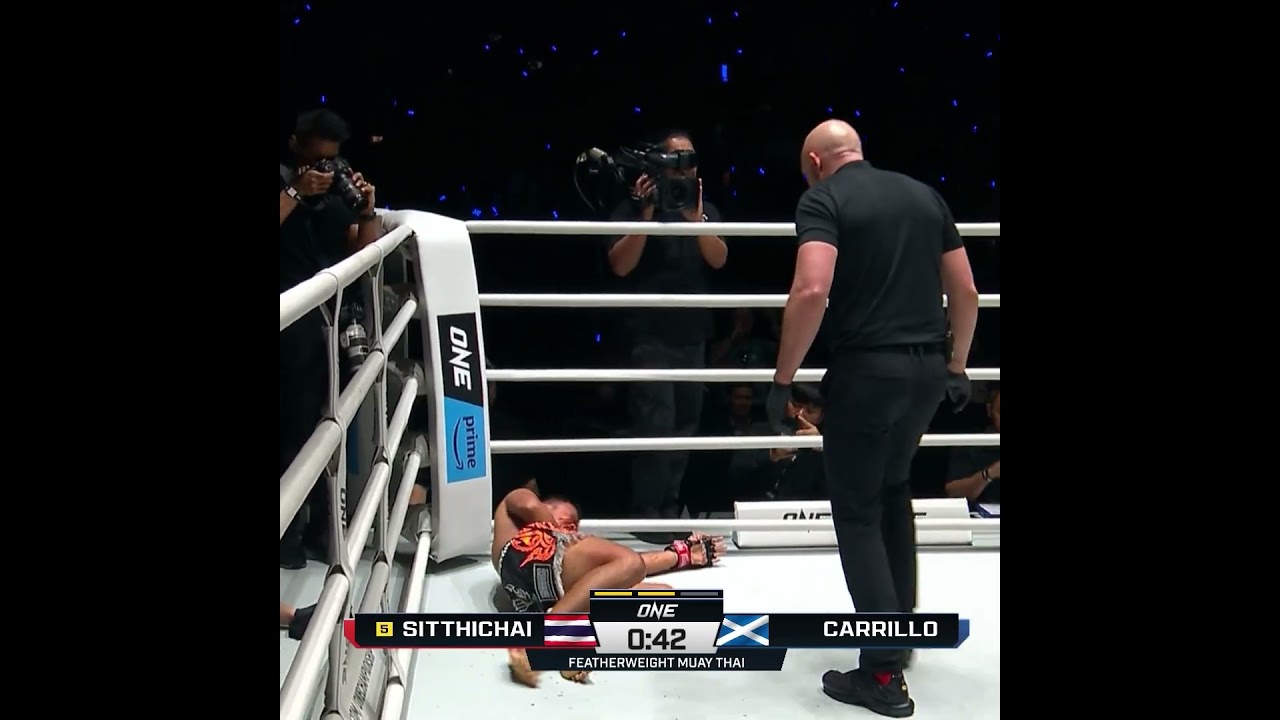 Back with a VENGEANCE ⚔️ Nico Carrillo shuts down Sitthichai in his return to featherweight!