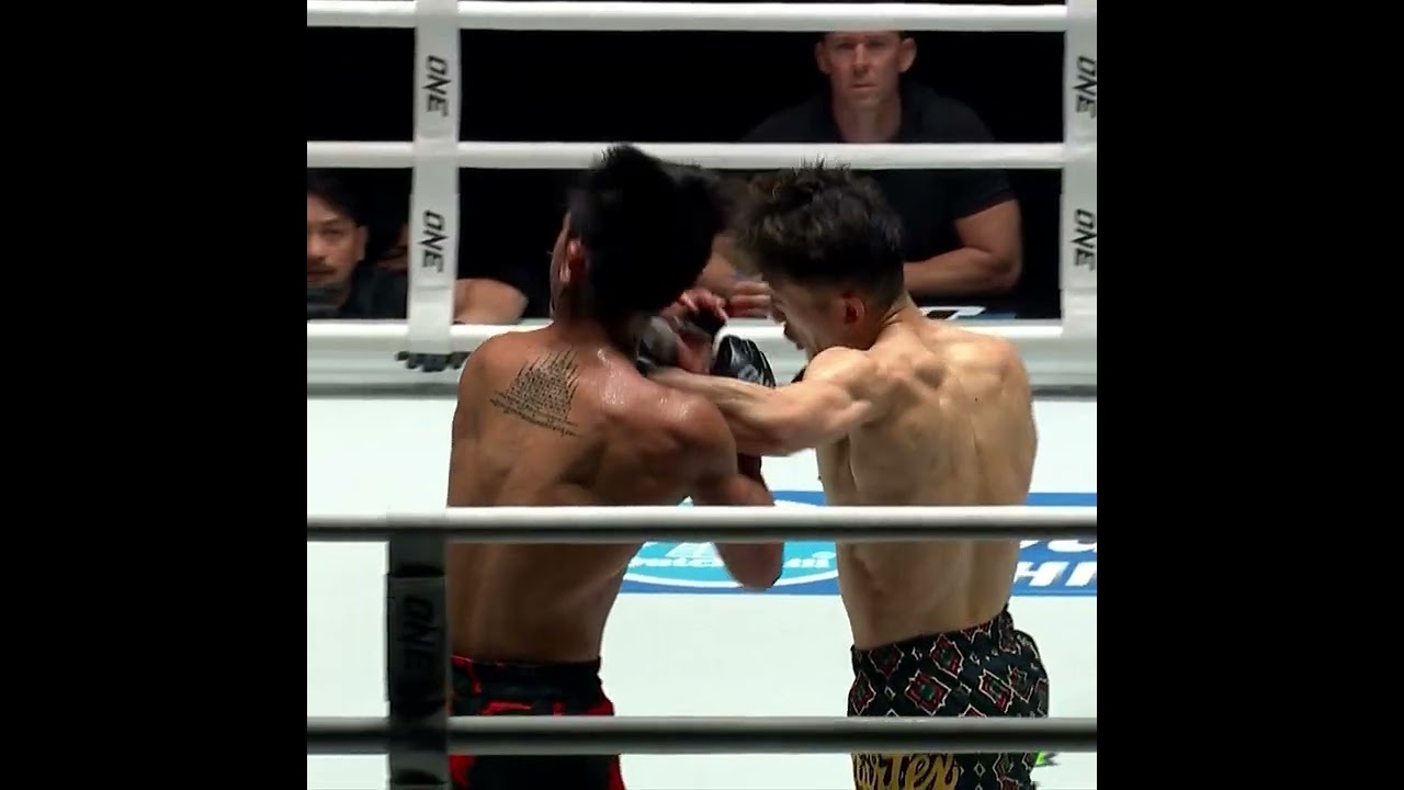BUZZER BEATER  Tsukasa Mizoguchi KOs Ezekiel Isidro with one second left in Round 1!