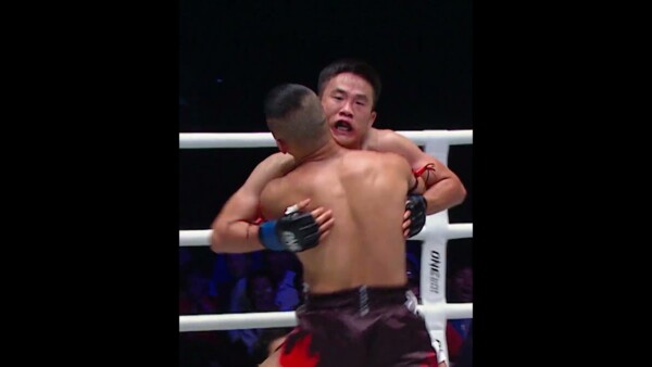 Flash to Nong O's MASTERFUL striking against Han Zi Hao in 2019!