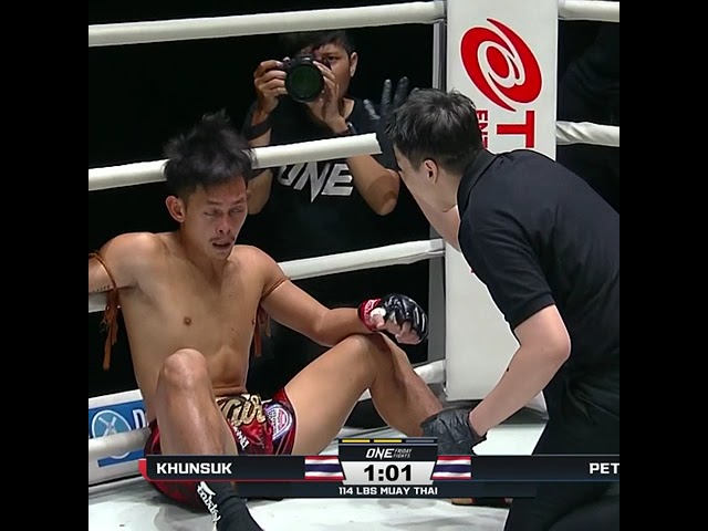 Got that dog in him  Pet upsets Khunsuk via shocking second round TKO!