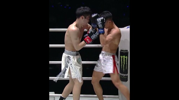 KNOCKDOWN in the opening seconds  Relive Chinese ace Liu Mengyang's debut against Masaaki Noiri!