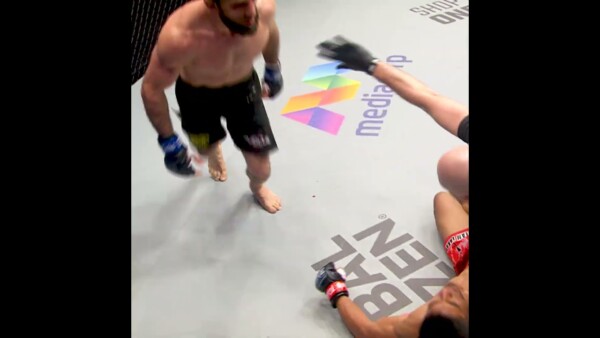Precise strike  Stephen Loman's vicious hook shut down Yusup Saadulaev!