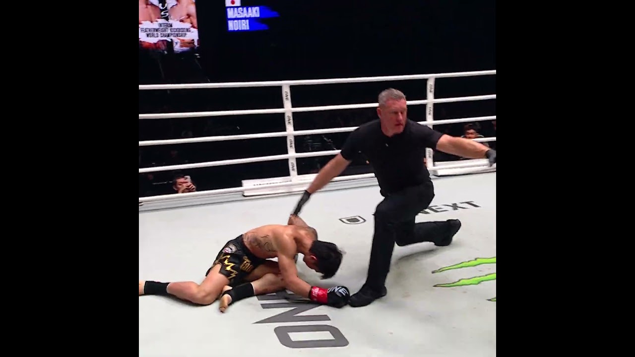 That hook from Masaaki Noiri caught everyone off guard!