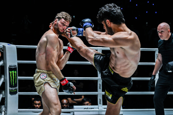 Abolfazl Alipourandi head kicks Liam Nolan