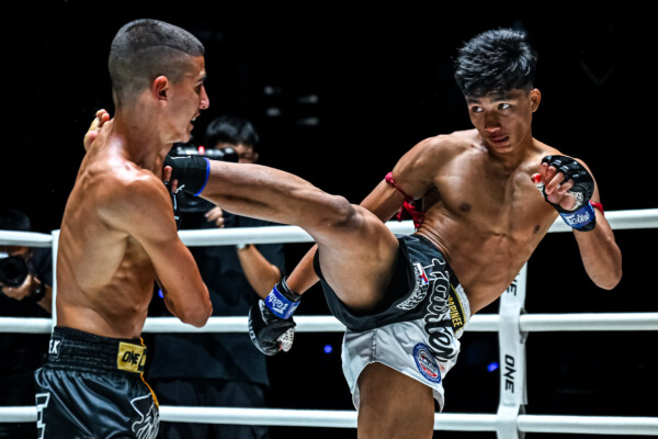 Adam Sor Dechapan kicks Nahyan Mohammed in the head at ONE Friday Fights 107