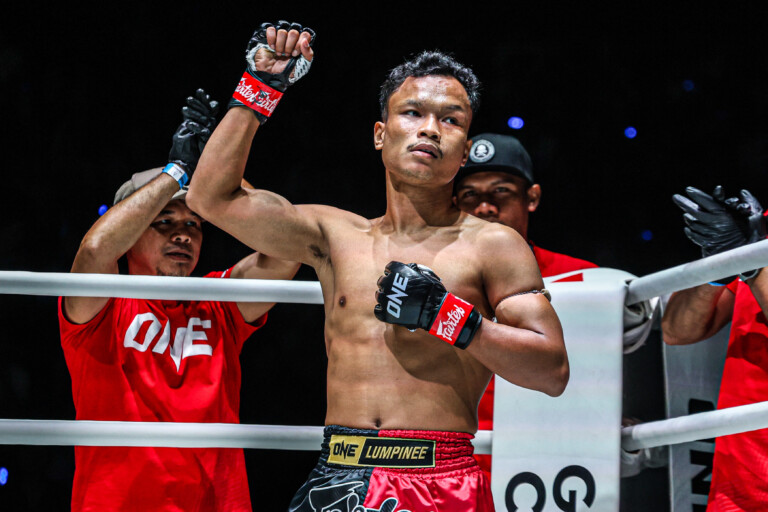 Denkriangkrai Mavinn Muaythai getting ready for war against Yodthongthai Sor Sommai at ONE Friday Fights 109