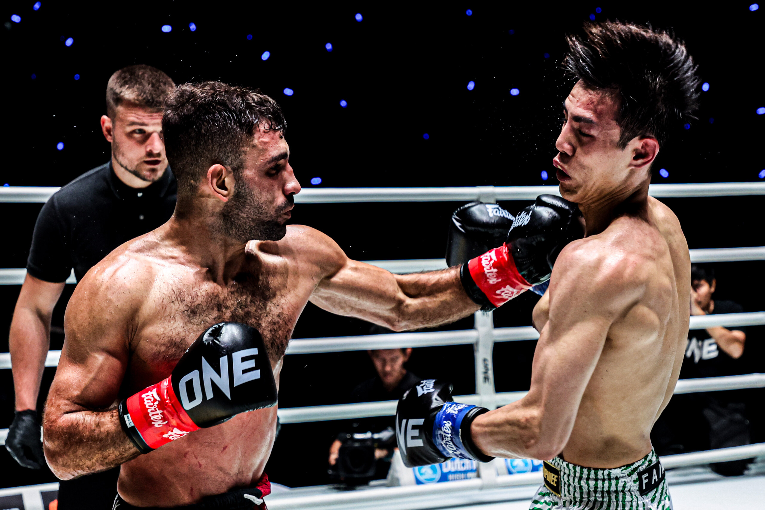 Mohammad Siasarani lands a left hand on Kaito at ONE Friday Fights 109