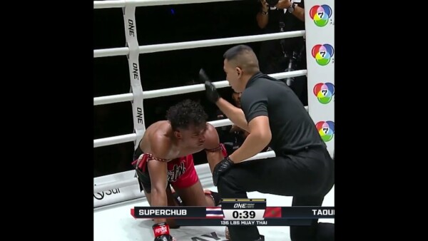 BOUNCE BACK  Mohamed Taoufyq stops Superchub with 35 seconds left!