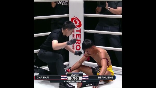 FRONT KICK KO  17 year old Bernueng debuts in ONE Friday Fights with a BANG!