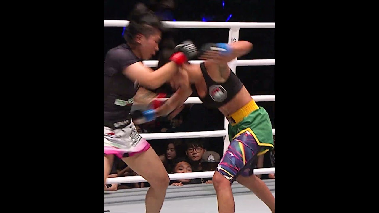 Heart of a warrior ❤️ Xiong Jing Nan turnt UP in this heated scrap against Samara Santos in 2018!