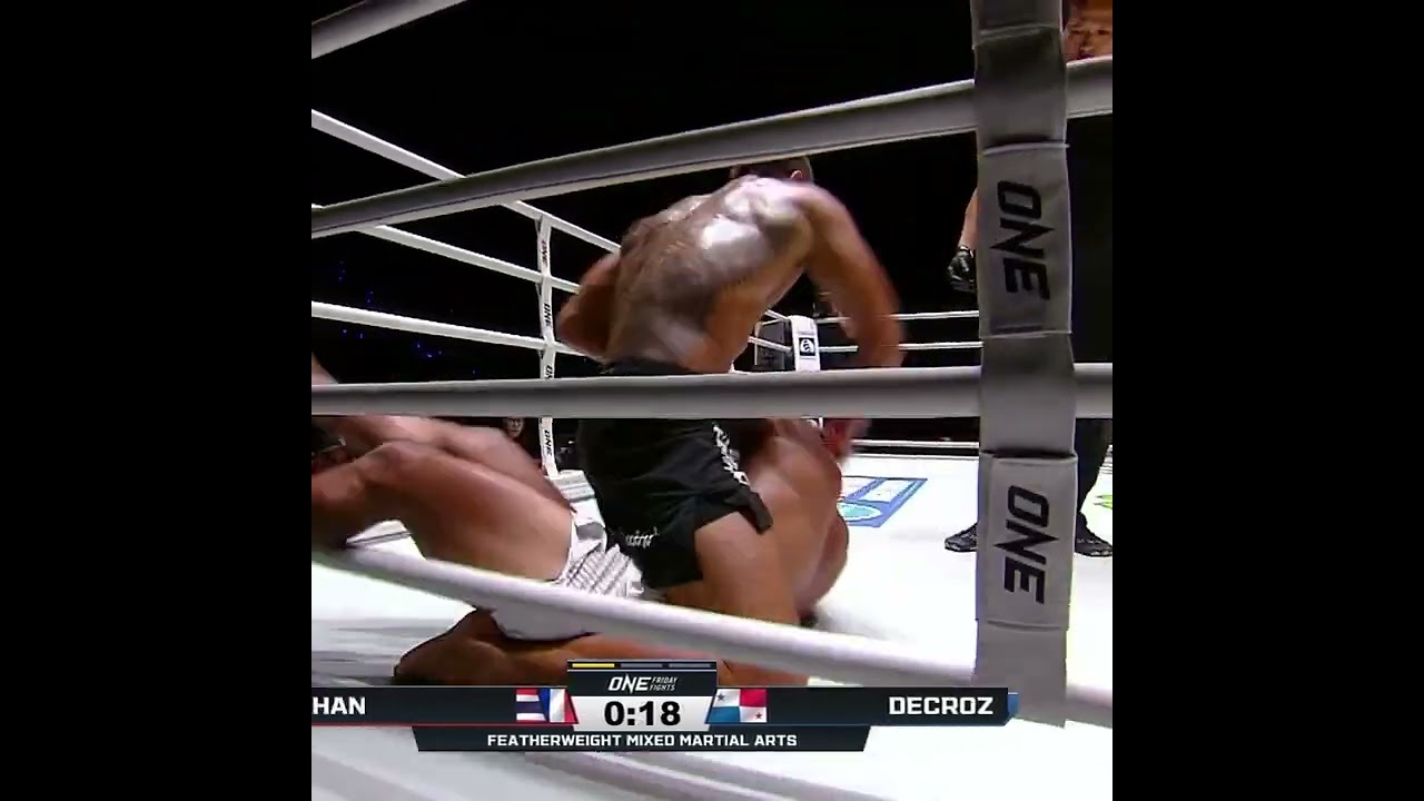 What a DEBUT  Alexandre Khan puts away Yovanis Decroz with a beautiful arm triangle finish!