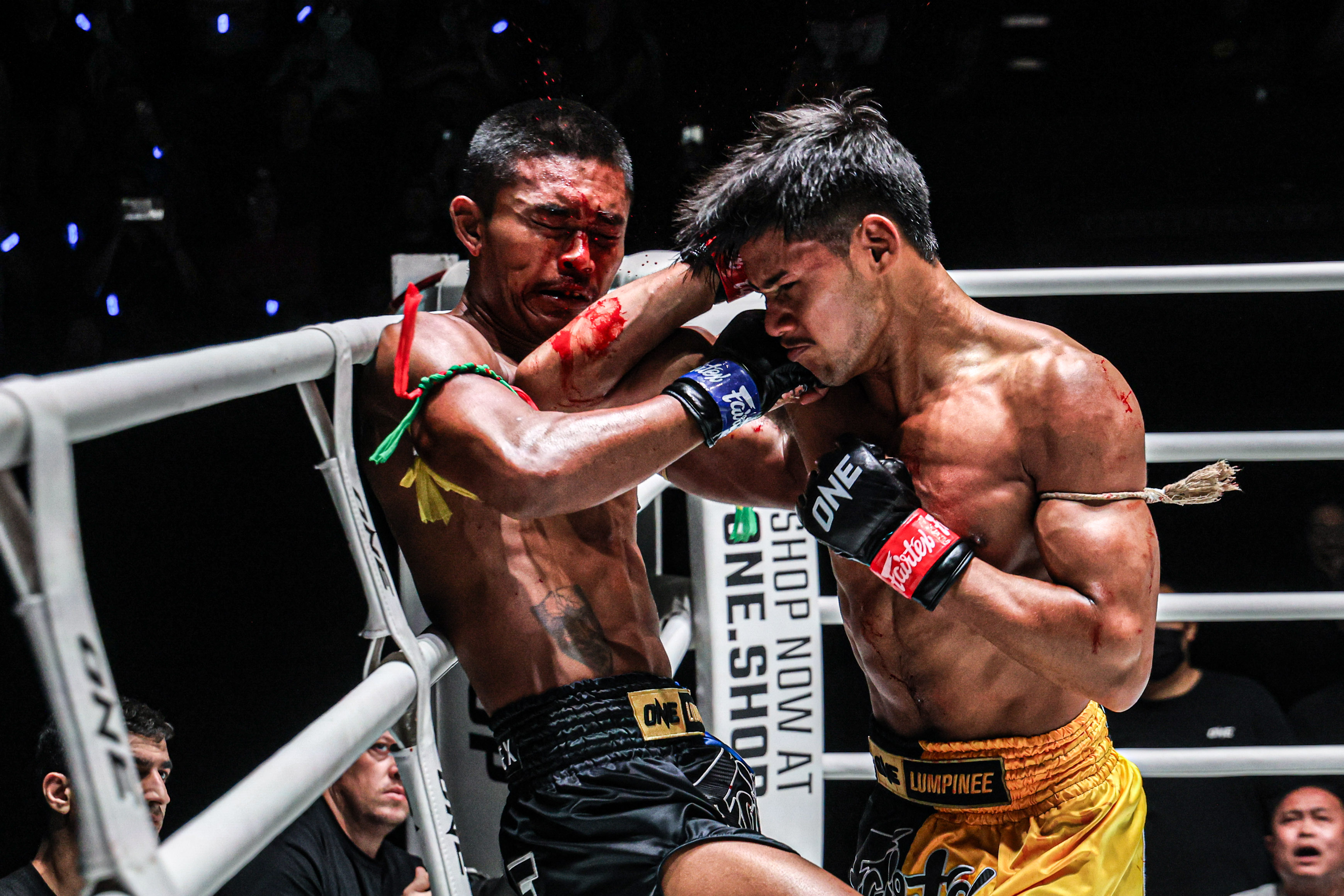 Decho Por Borirak Isannuea Tor Tanjaroen ONE Friday Fights 113 16