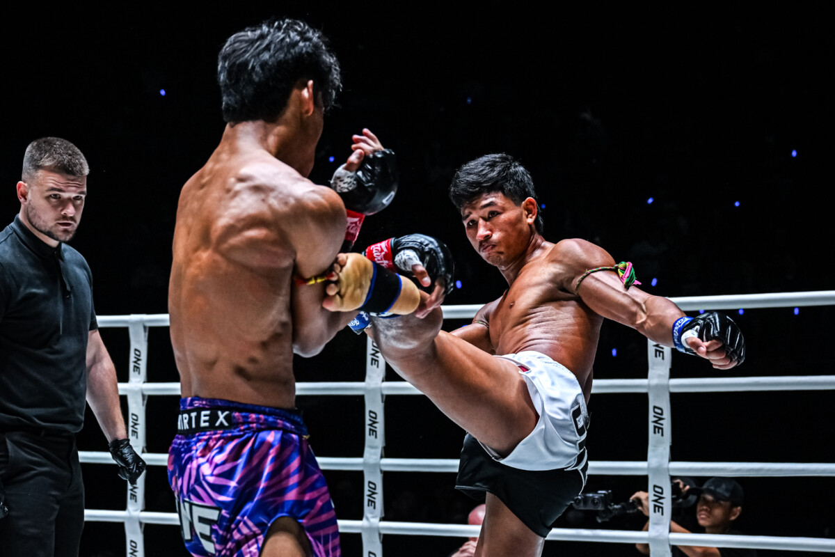 Petwichit Singha Mawynn Sonrak Fairtex ONE Friday Fights 111 2