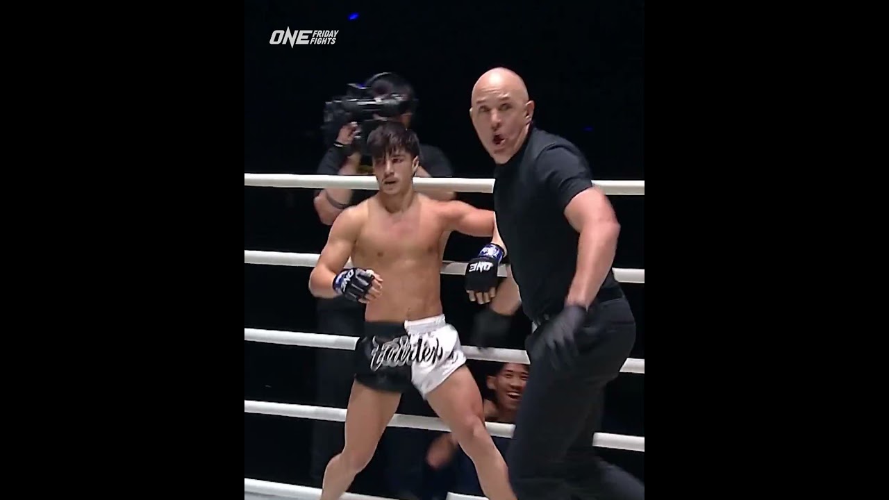 Check out the insane action from the Muay Thai barnburner between Ramadan Ondash and Chartpayak!