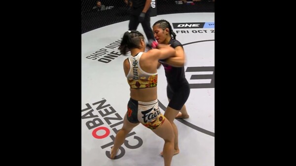 Dropped the HAMMER  Stamp DAZZLED in her atomweight MMA scrap with Jihin Radzuan!
