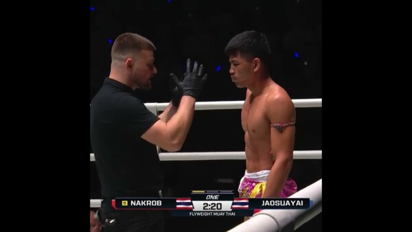 JAW DROPPING KO  Jaosuayai stops Nakrob in just 52 SECONDS!