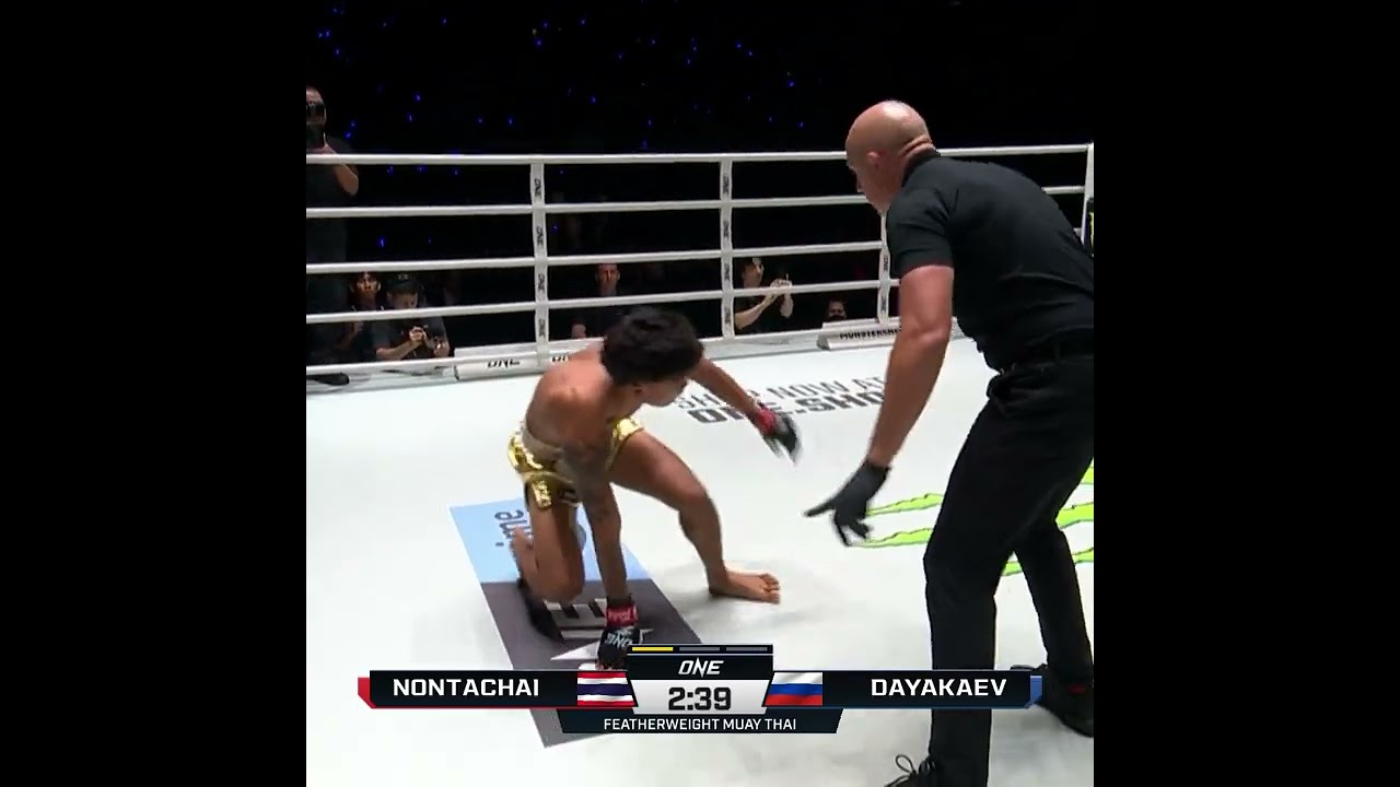 24 SECOND KO  Abdulla Dayakaev starches Nontachai for his fourth straight win by knockout!