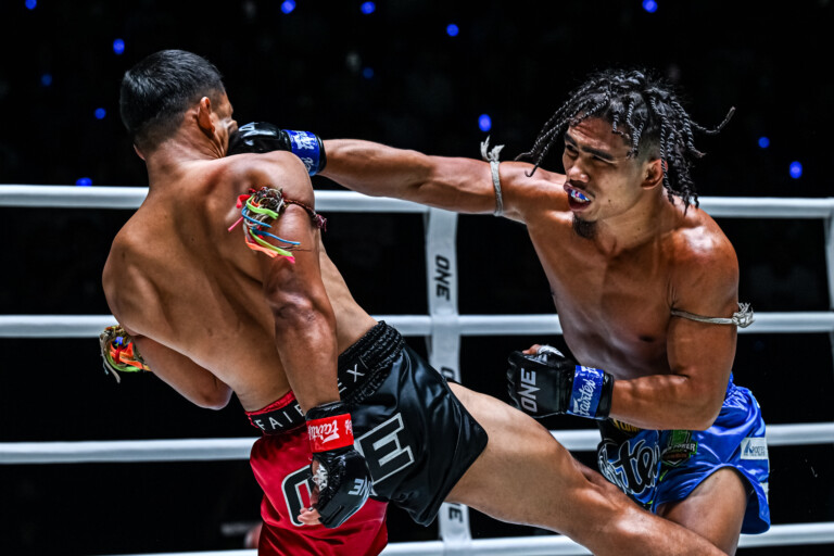 Suriyanlek-Por-Yenying-defeats-Rambong-Sor-Therapat-ONE-Friday-Fights-115-4