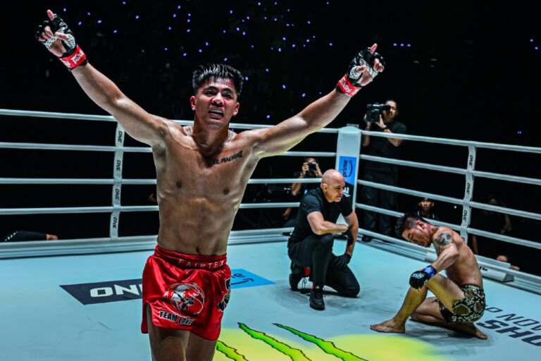 Jhanlo Mark Sangiao Celebrates Win Over Shinechagtga Zoltsetseg