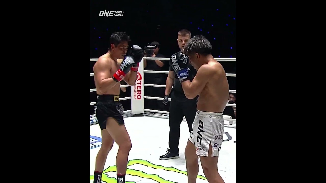 All the EPIC strikes from the bantamweight kickboxing banger between Petchtanong and Yuki Yoza!